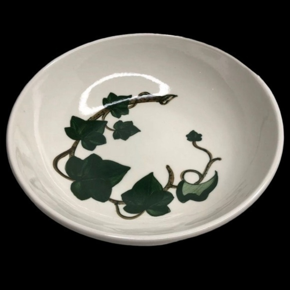 California Ivy Poppytrail Metlox VTG Hand Painted 9” Salad Pasta Bowl in EUC